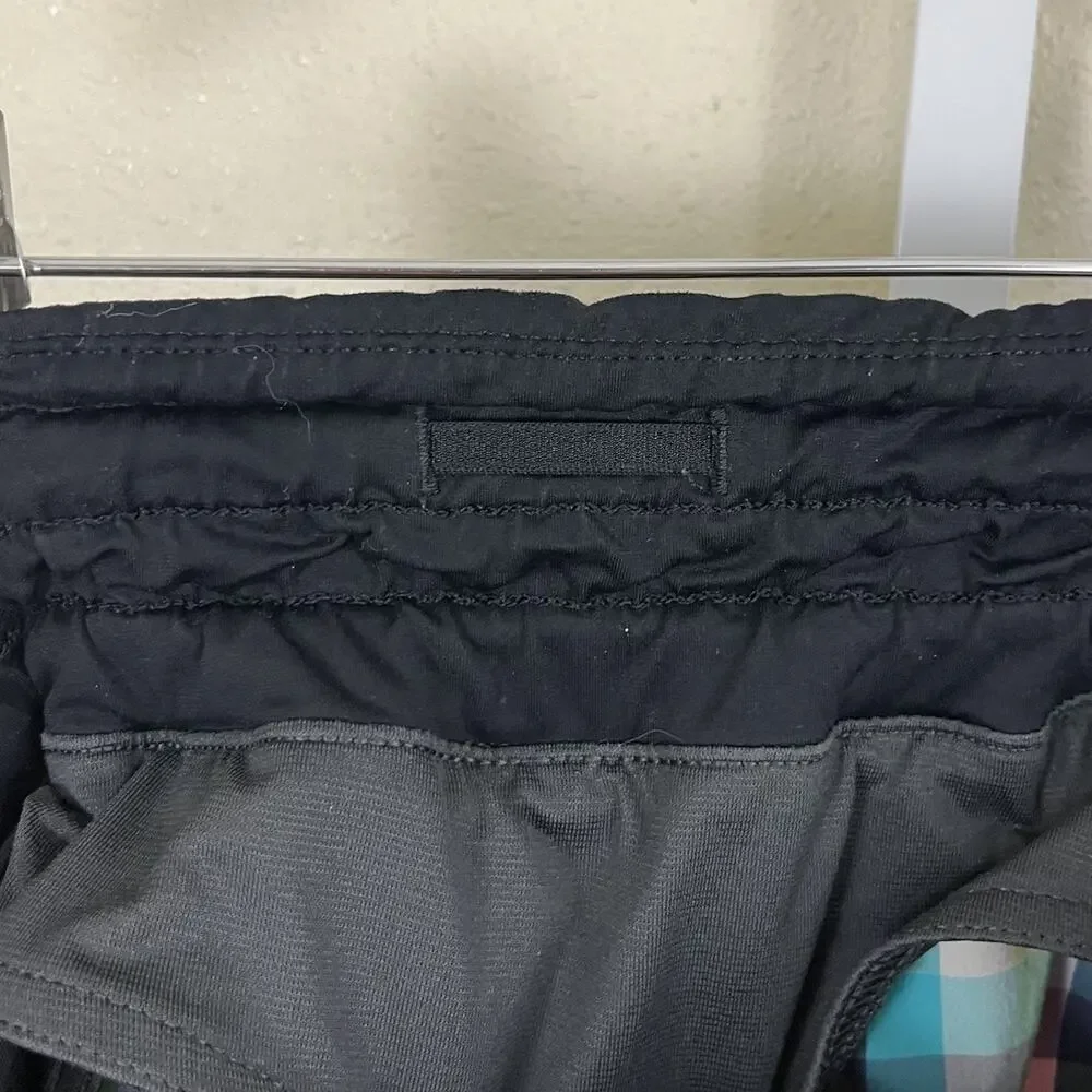 Lululemon Tracker Short II Women’s Size 4 Wee Wheezy Check Low Rise Rare